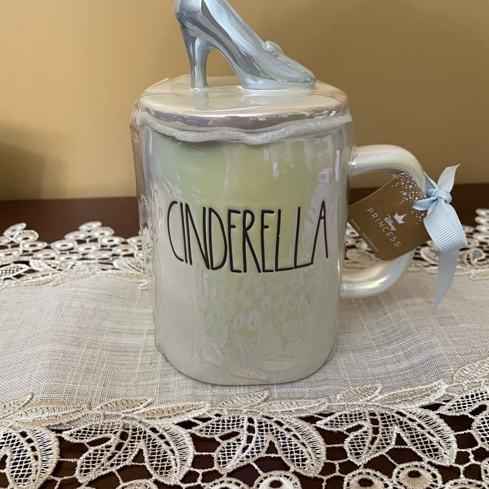 Rae Dunn Cinderella Mug Irisdesente